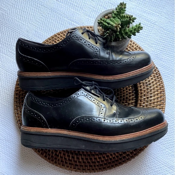 Clarks Shoes - Clarks, Teadale Maria Women’s Platform Oxford